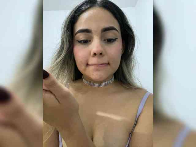 LiaBahamon webcam