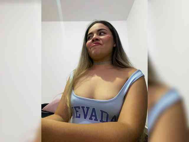 LiaBahamon webcam