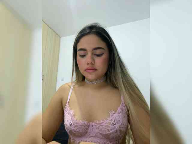 LiaBahamon webcam
