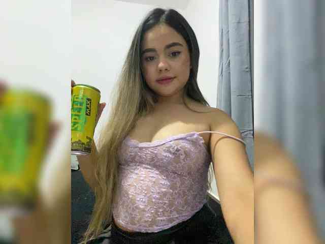 LiaBahamon webcam