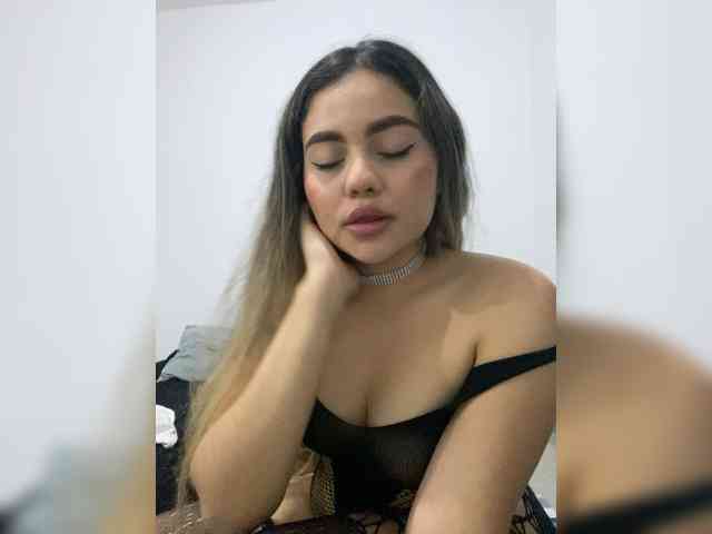 LiaBahamon webcam