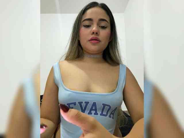 LiaBahamon webcam