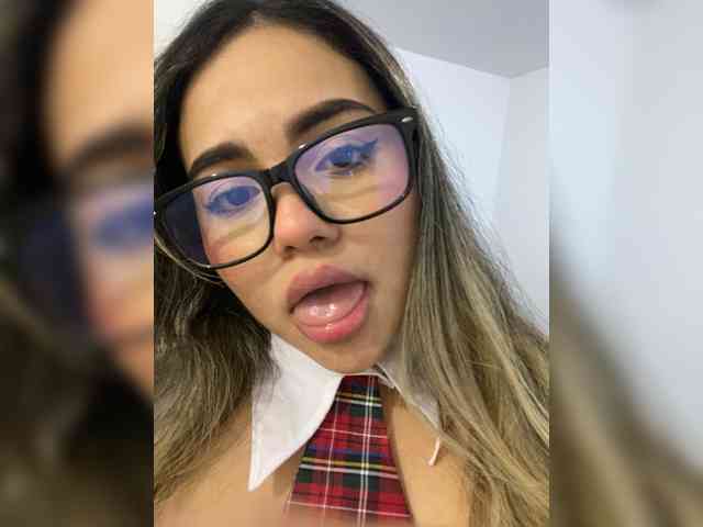 LiaBahamon webcam