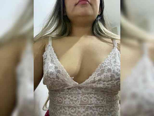 LiaBahamon webcam