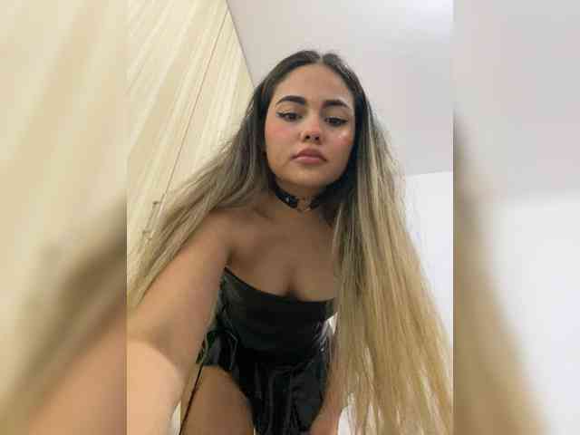 LiaBahamon webcam