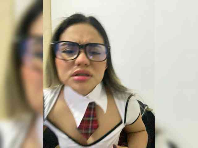 LiaBahamon webcam