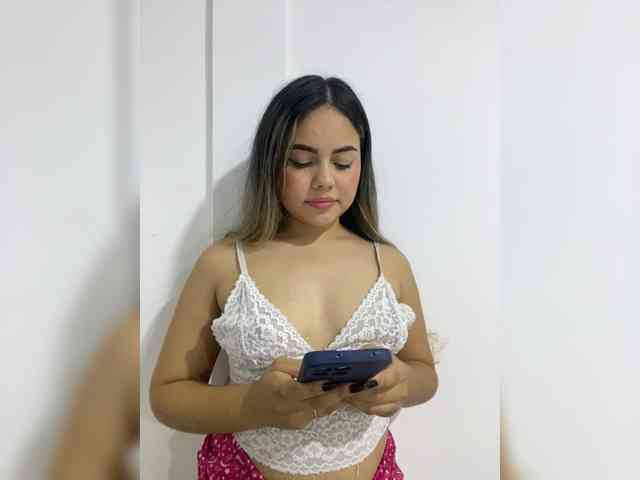 LiaBahamon webcam