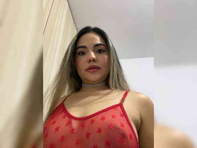 LiaBahamon webcam