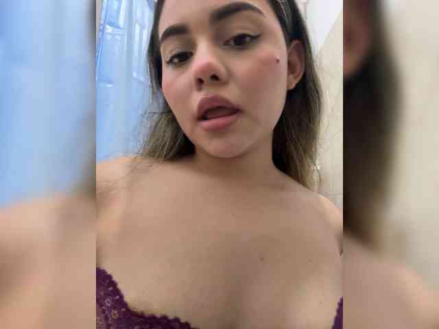 LiaBahamon webcam