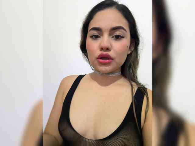 LiaBahamon webcam