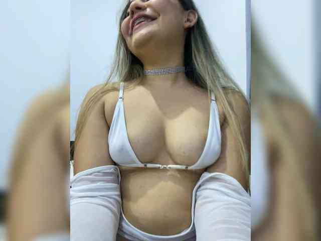 LiaBahamon webcam