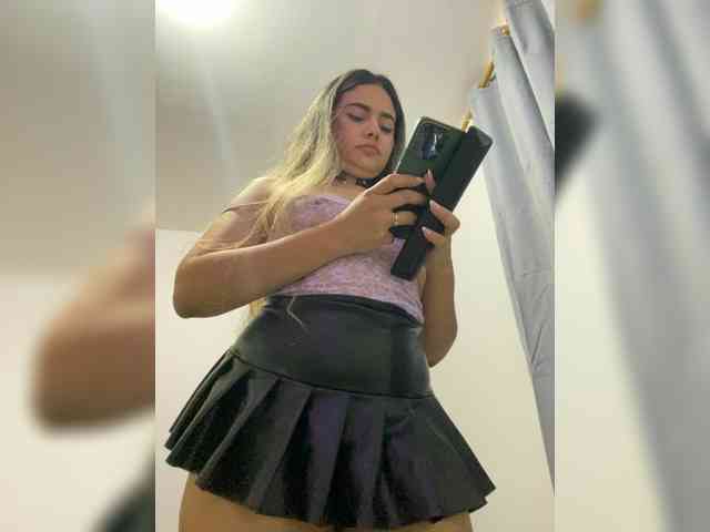 LiaBahamon webcam