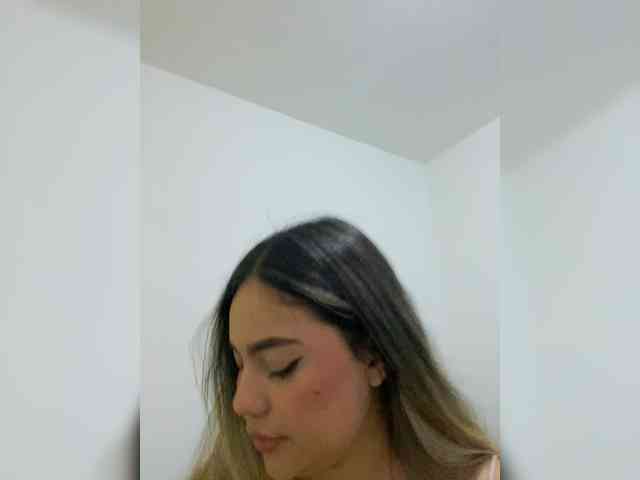LiaBahamon webcam