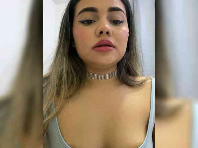 LiaBahamon webcam