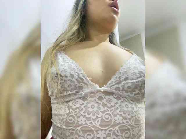 LiaBahamon webcam