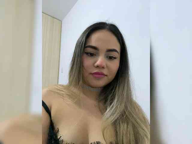 LiaBahamon webcam
