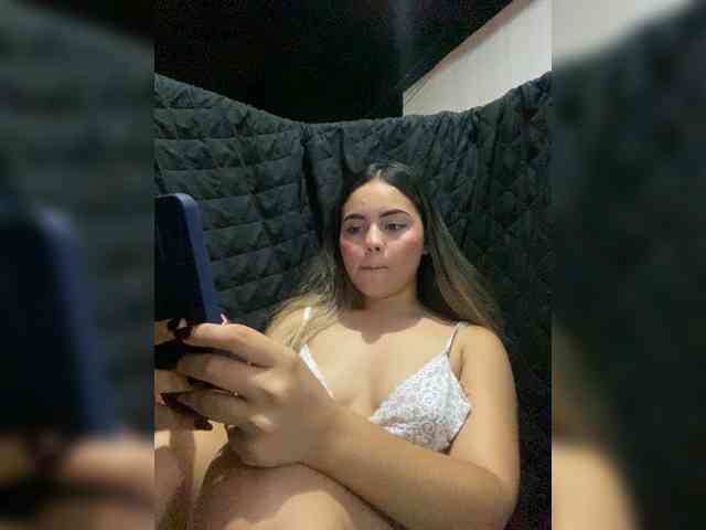 LiaBahamon webcam