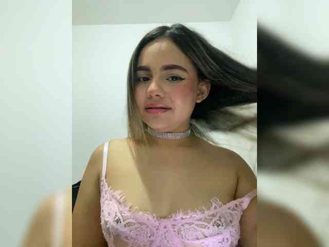 LiaBahamon webcam