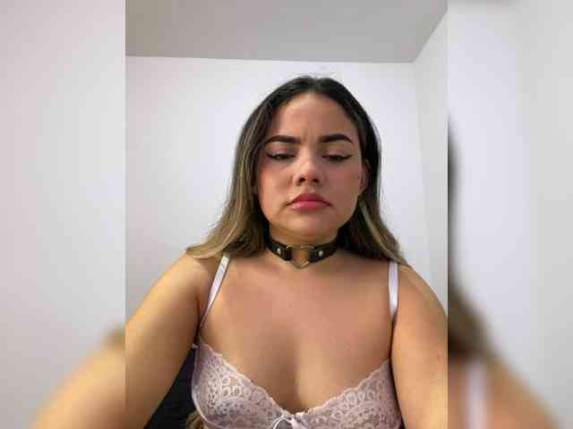 LiaBahamon webcam