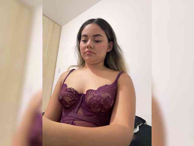 LiaBahamon webcam