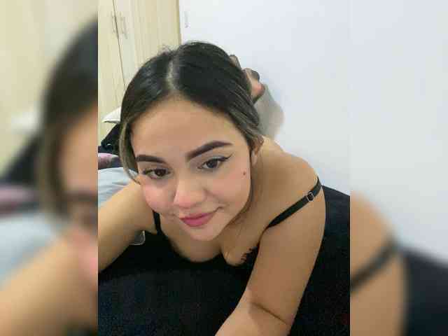 LiaBahamon webcam