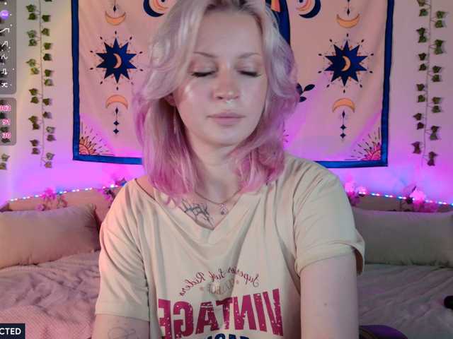 sakura-sakiyo live cam on BongaCams