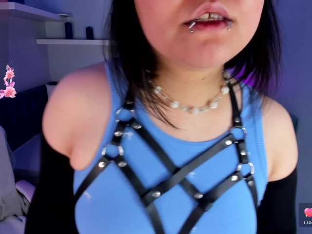 KimiMon live webcam show