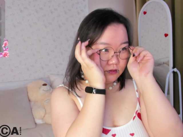 KimiMon live webcam show
