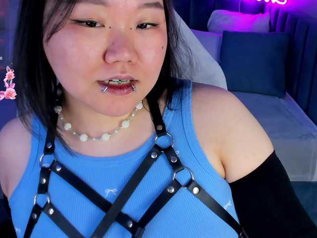 KimiMon live webcam show