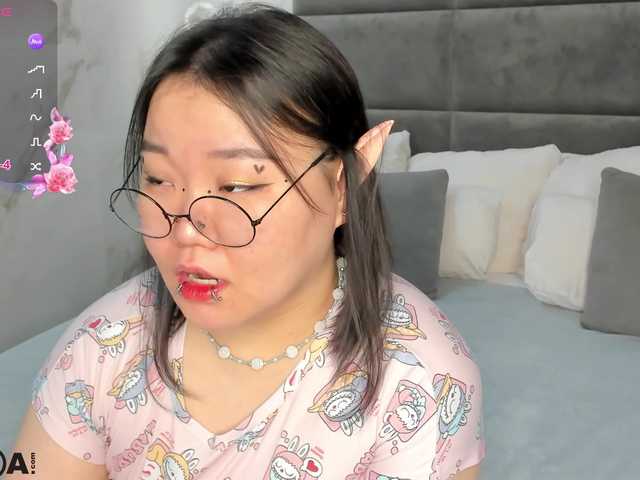 KimiMon live cam on BongaCams