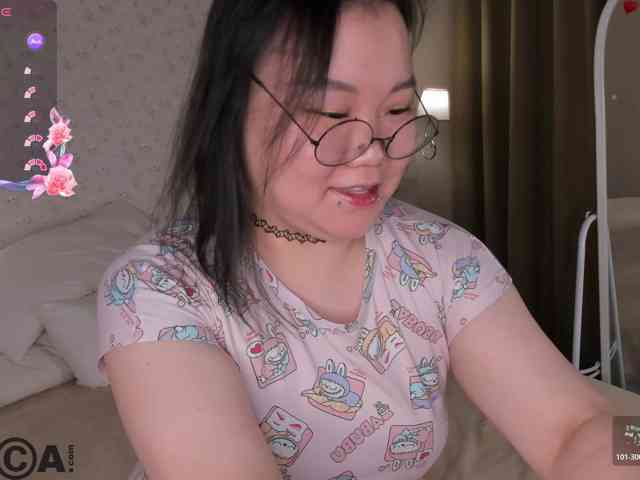 KimiMon's webcam live show