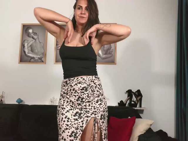 NaughtyAntonia live cam preview