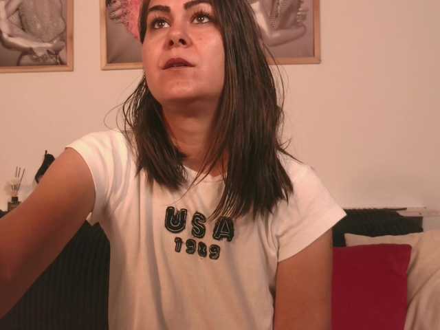 NaughtyAntonia live cam on BongaCams