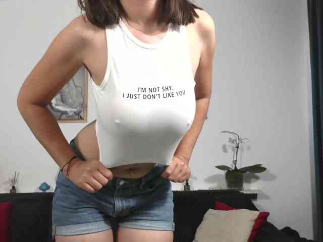 Model: NaughtyAntonia