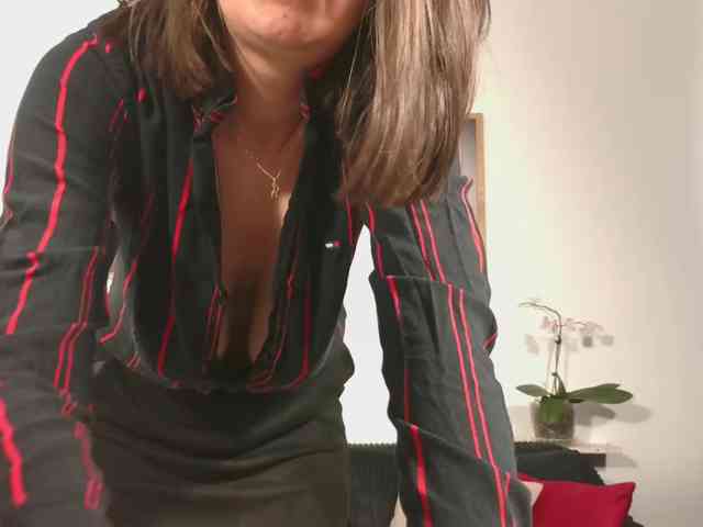 NaughtyAntonia NaughtyAntonia