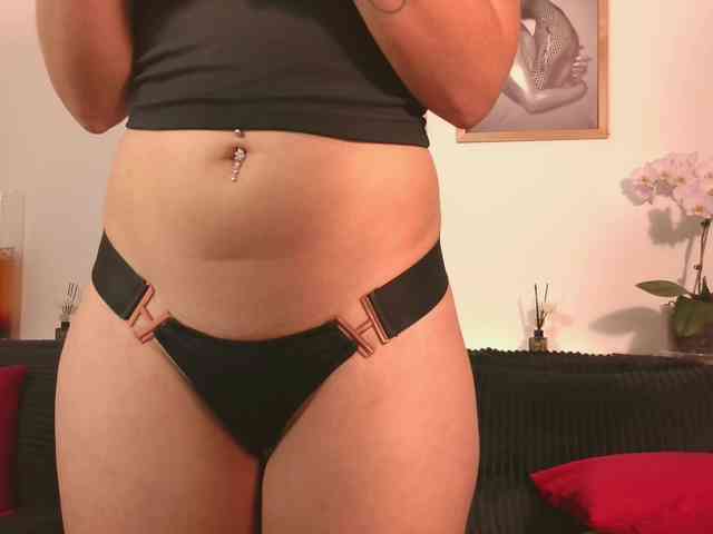 Modella: NaughtyAntonia