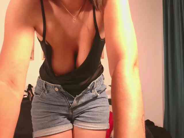 NaughtyAntonia