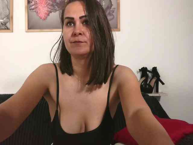 NaughtyAntonia NaughtyAntonia