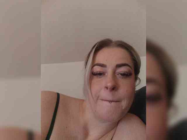 CallmeWild7 webcam