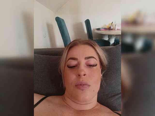 CallmeWild7 webcam