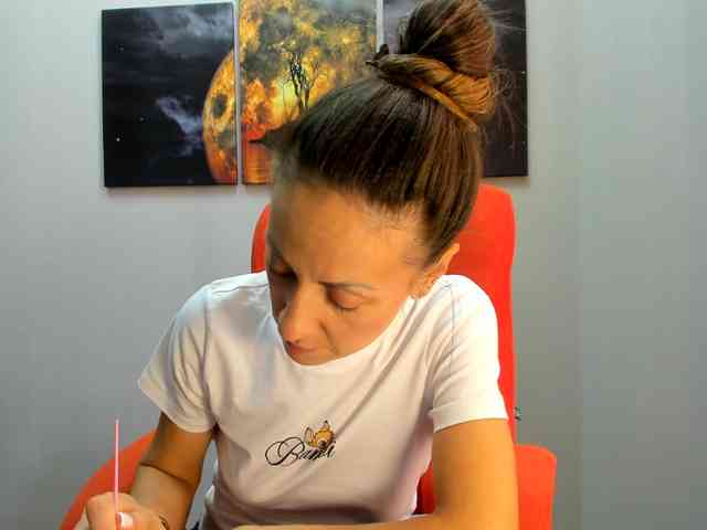 ViktoriiaLuna webcam