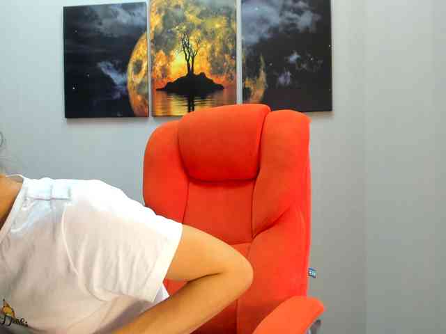 ViktoriiaLuna webcam