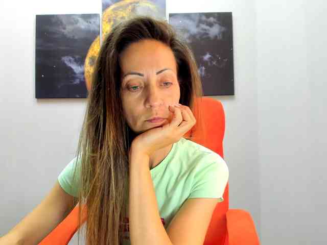 ViktoriiaLuna webcam