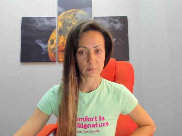 ViktoriiaLuna webcam