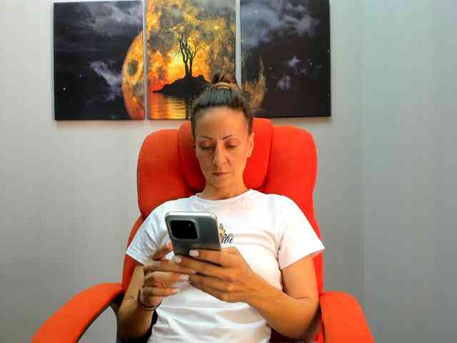 ViktoriiaLuna webcam