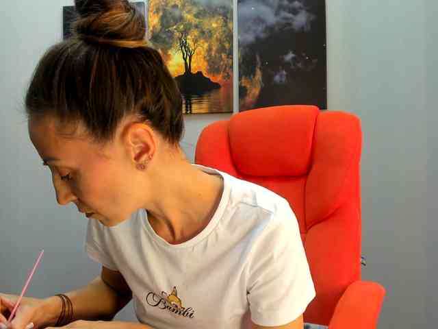 ViktoriiaLuna webcam