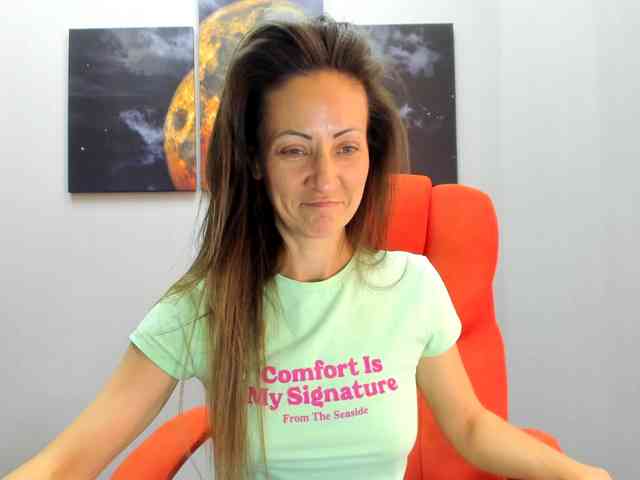 ViktoriiaLuna webcam