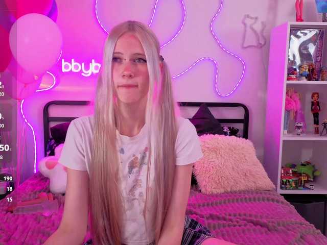 bbybee-lin live cam on BongaCams