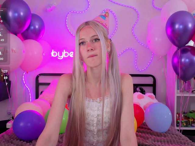 bbybee-lin live cam on BongaCams