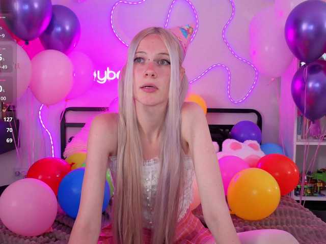 bbybee-lin live cam on BongaCams